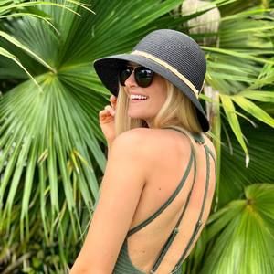 Meet your Posher, Brandi